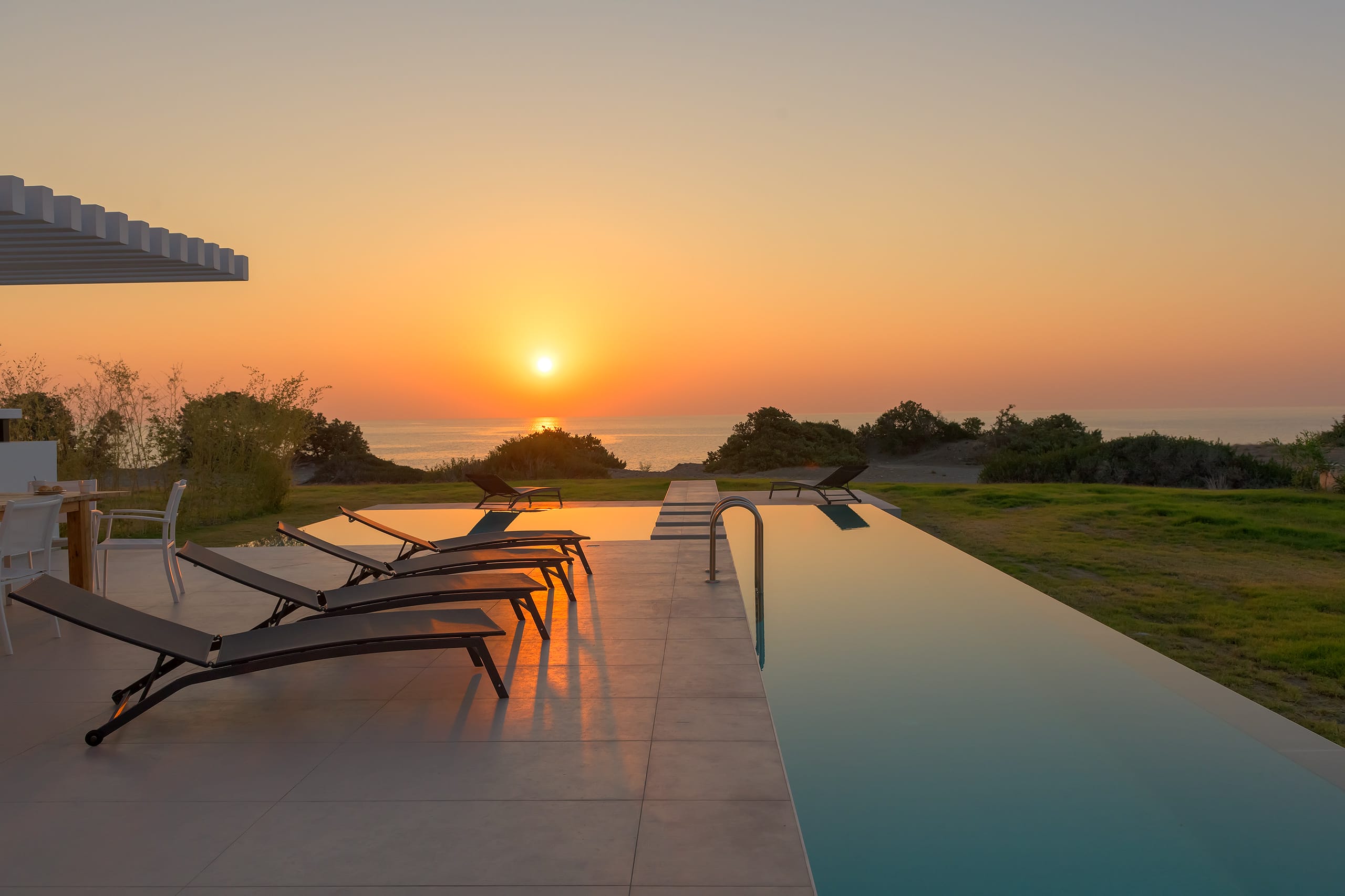 rhodes Luxury Properties