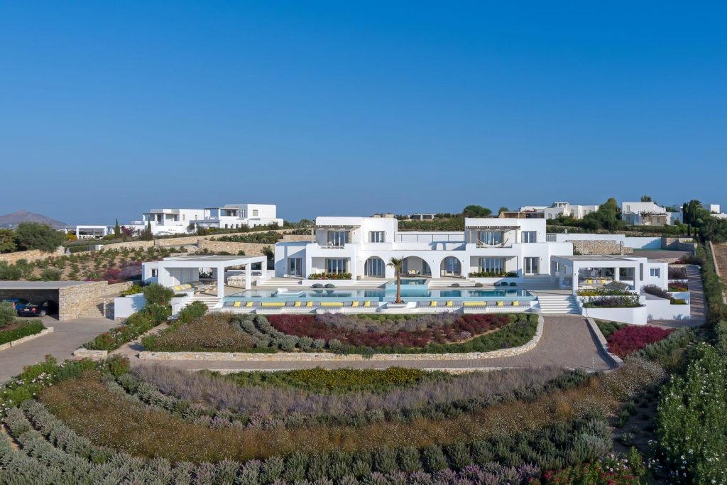 Villa Dynasty in Paros